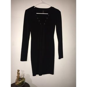 V-Neck Criss Cross Dress